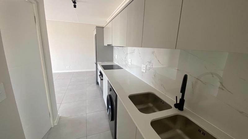 To Let 1 Bedroom Property for Rent in Sandown Western Cape